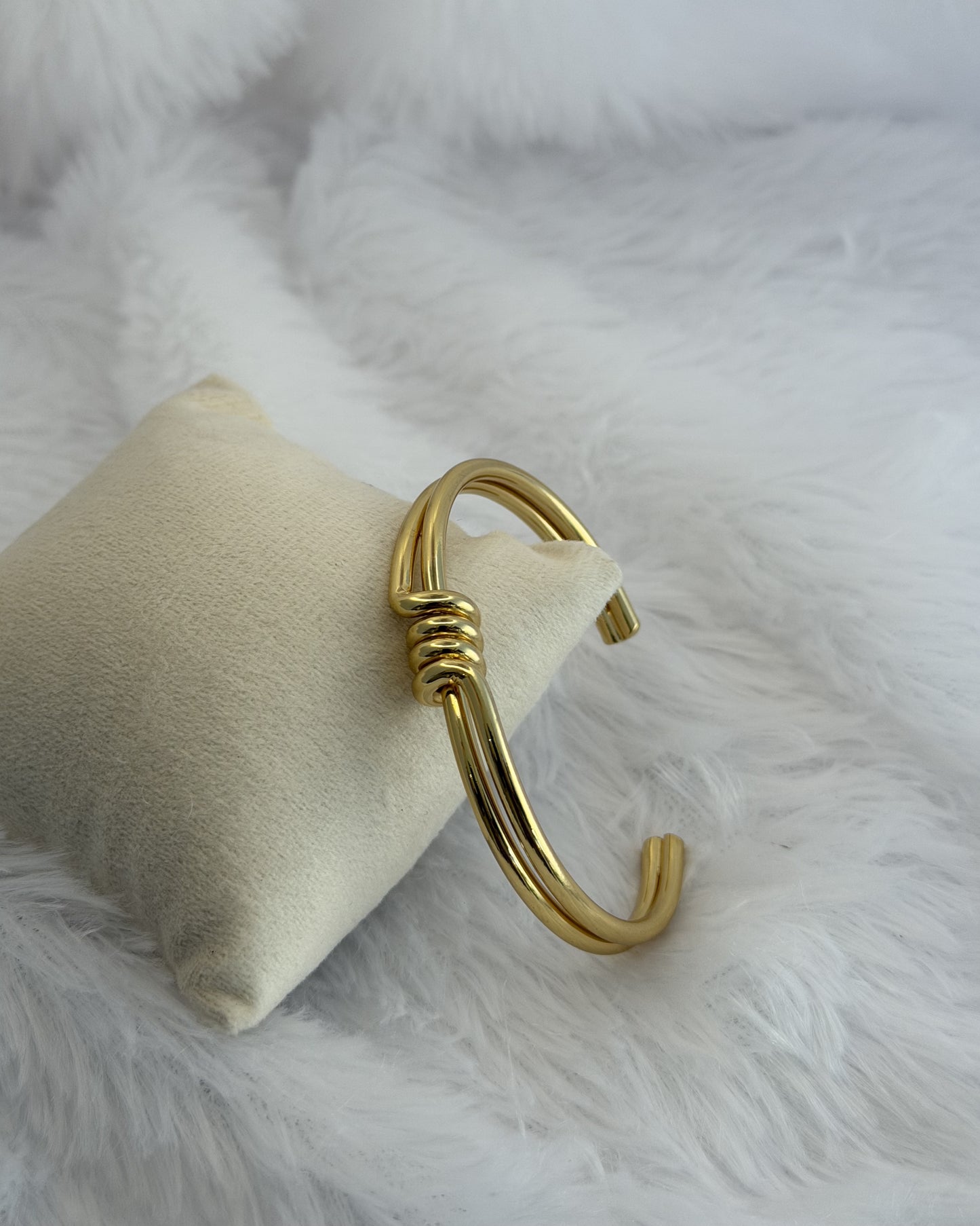 Twist Knot Cuff