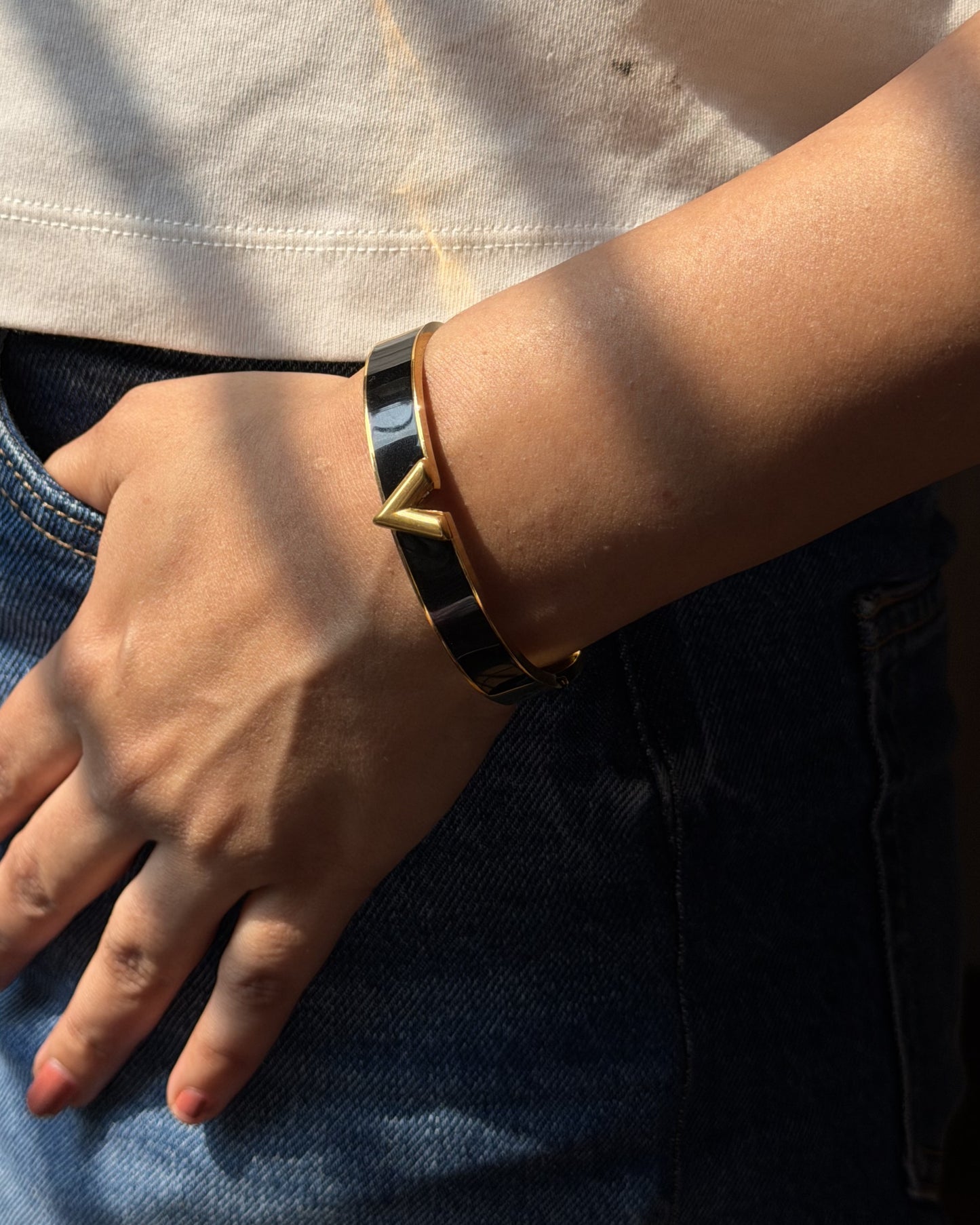 Noir V Bracelet