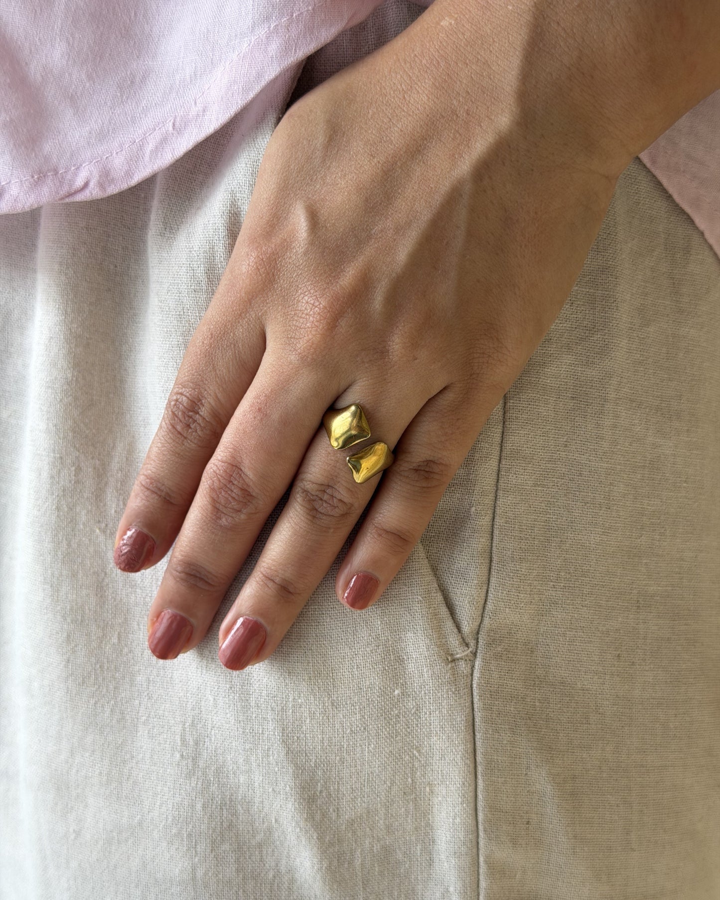 Golden Dune Ring (Size-6)