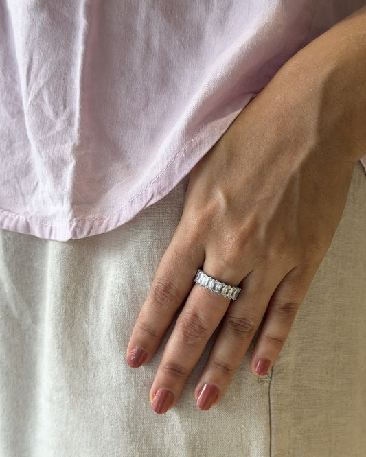 Sparkling Band Ring (Size Adjustable)