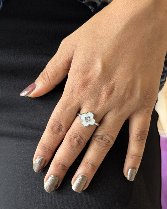 Silver Clover Ring (Size Adjustable)