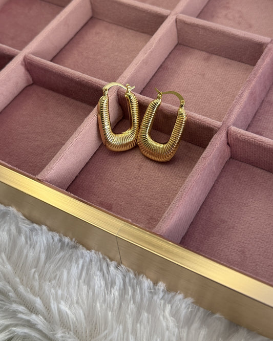 Sculpted U Hoops