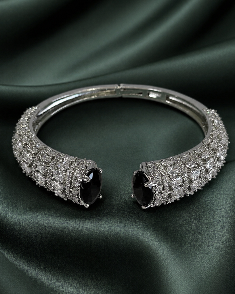 Rajwada Luxe Kada