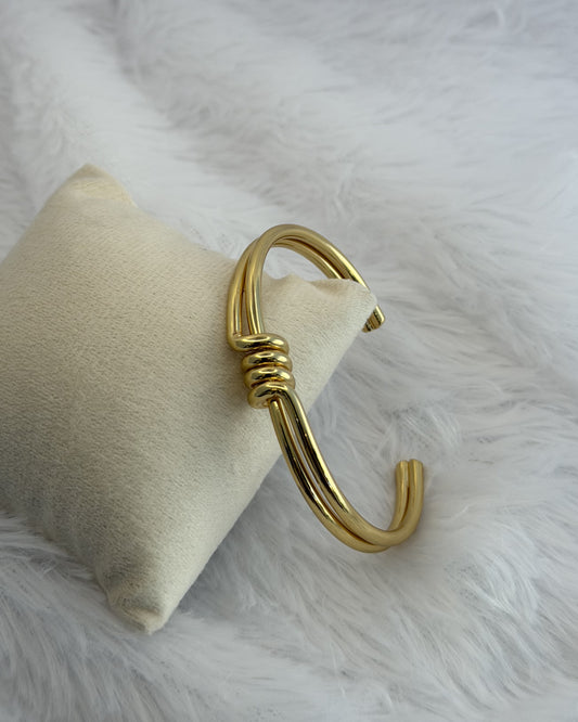 Twist Knot Cuff