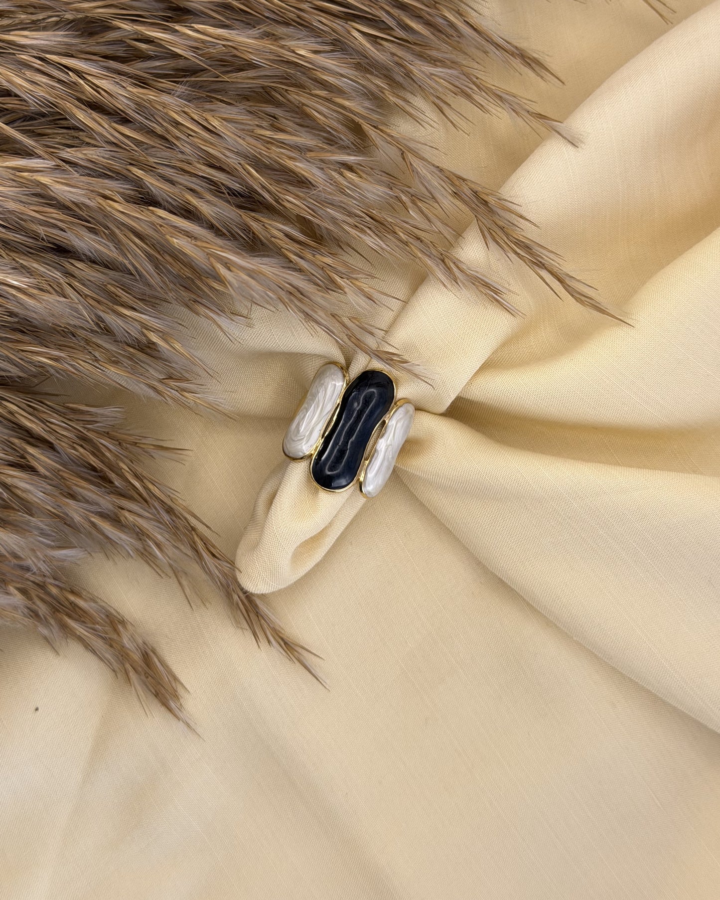 Monochrome Muse Ring (Size Adjustable)