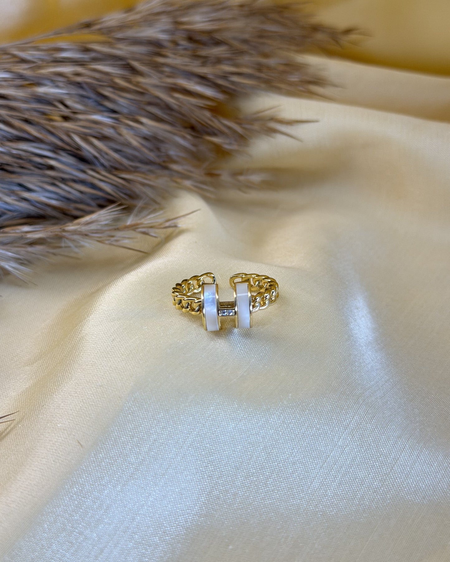 Ivory Link Ring (Size Adjustable)