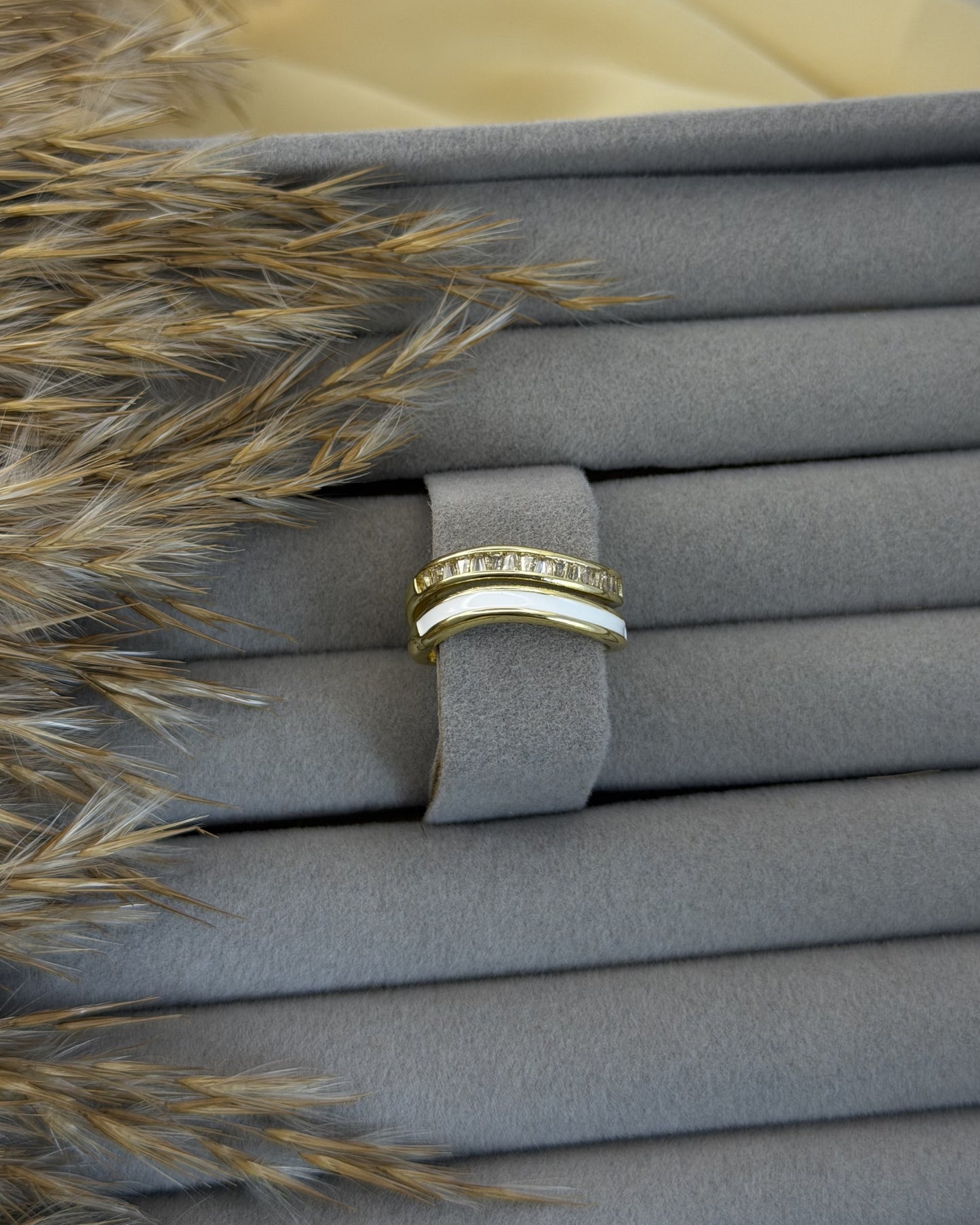 Lumina Ring (Size Adjustable)