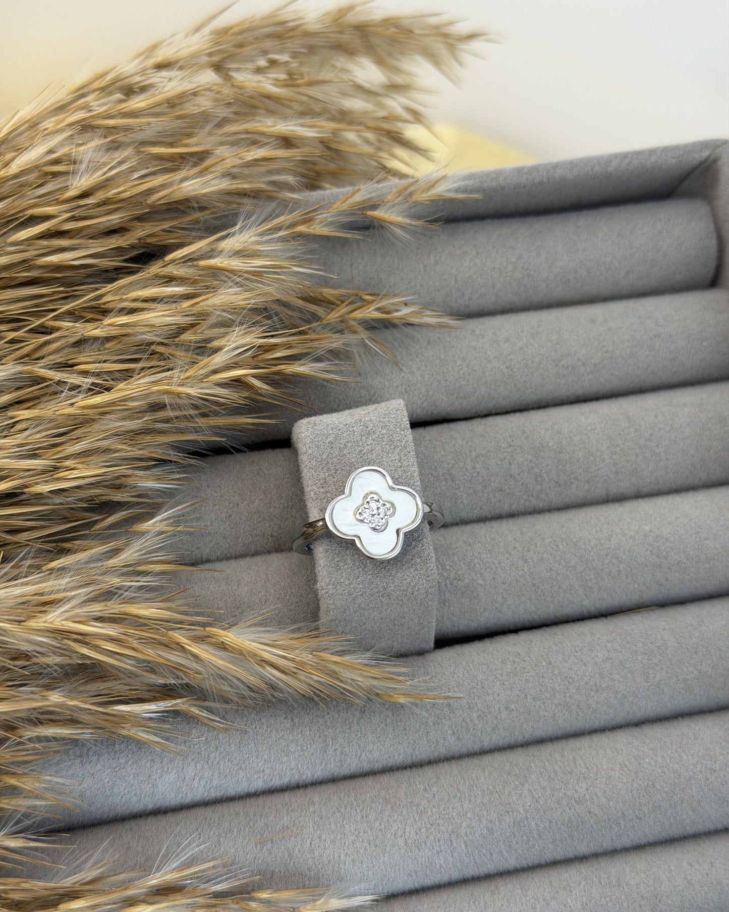 Silver Clover Ring (Size Adjustable)
