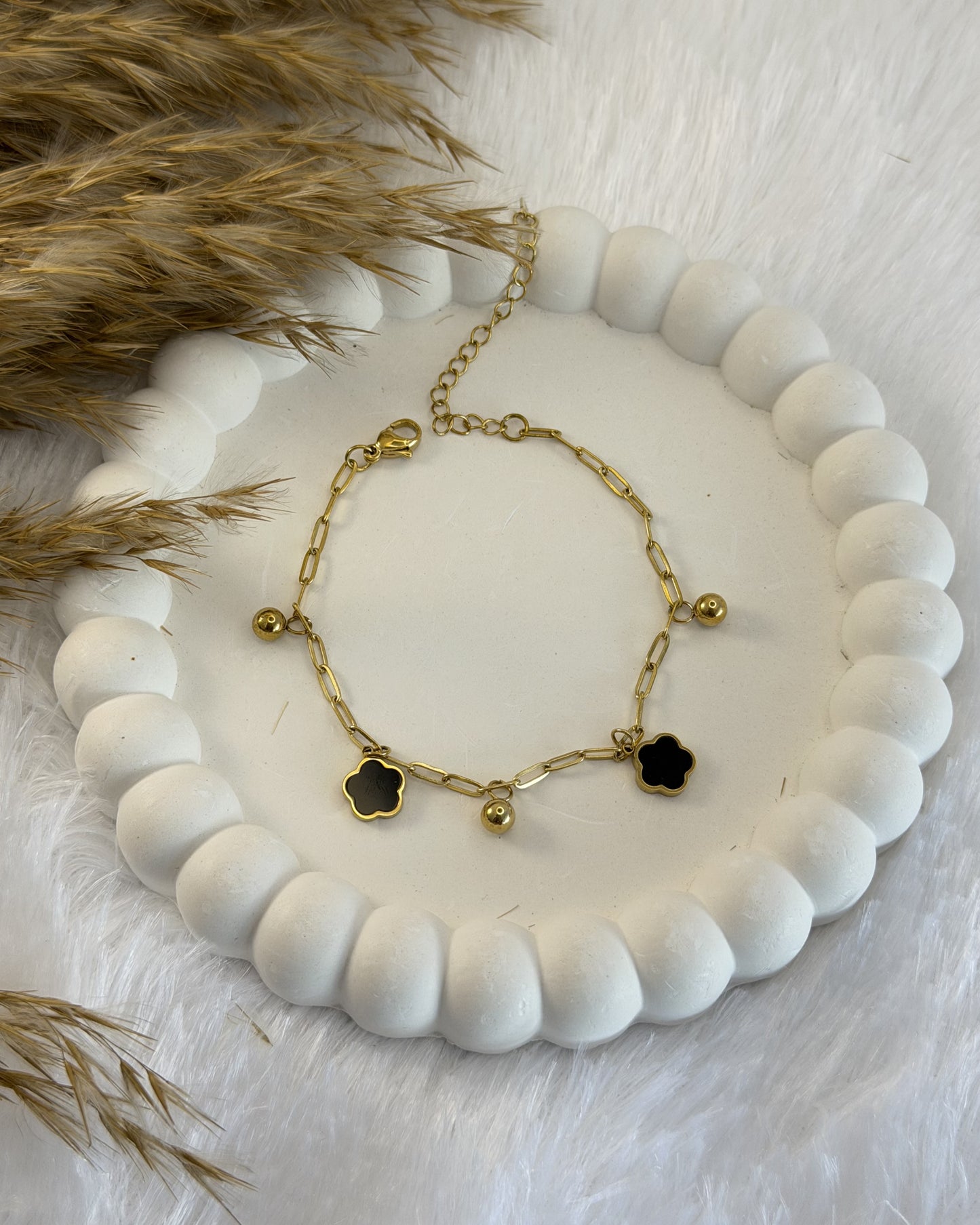 Noir Clover Link Bracelet