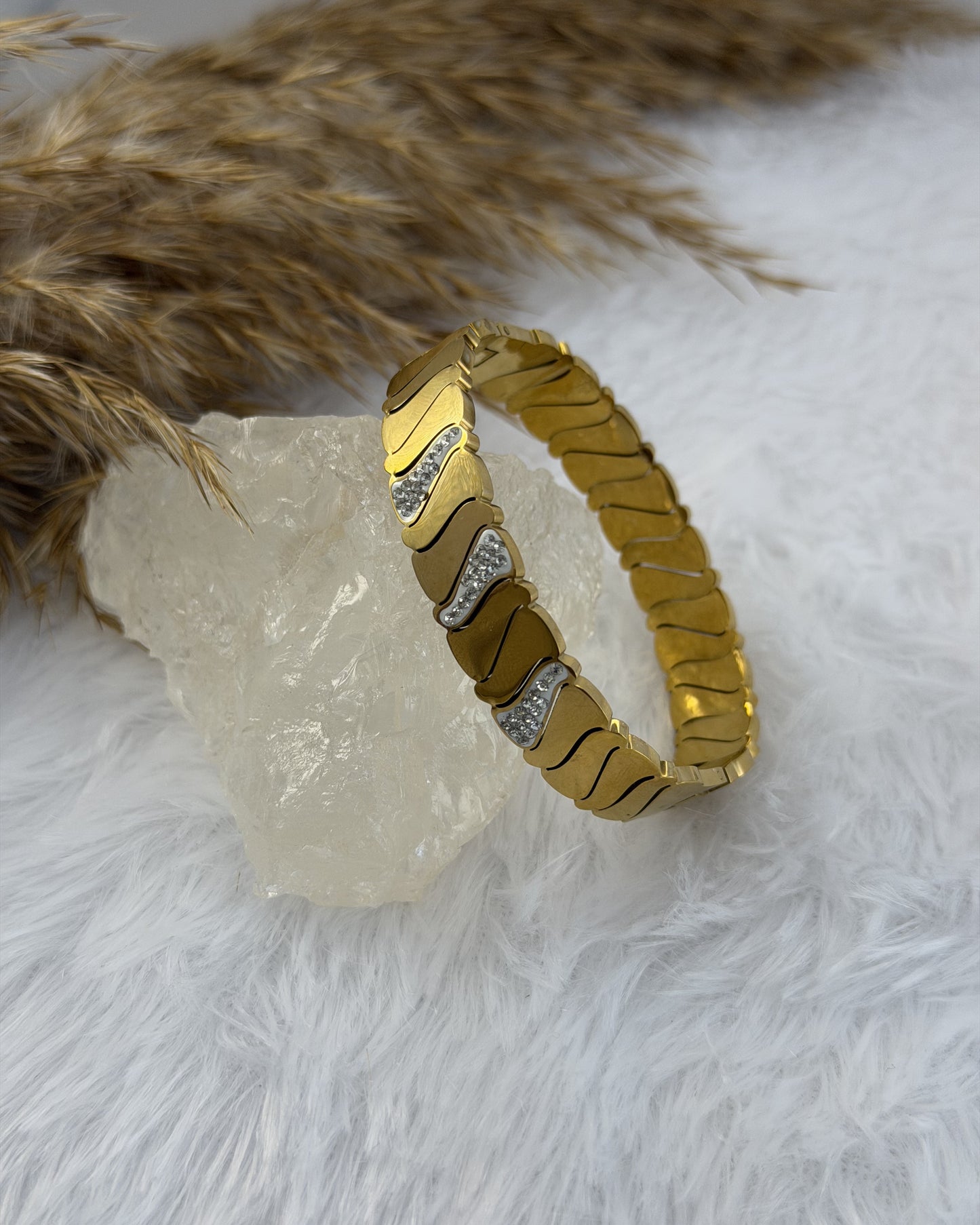 Gilded Flow Bracelet