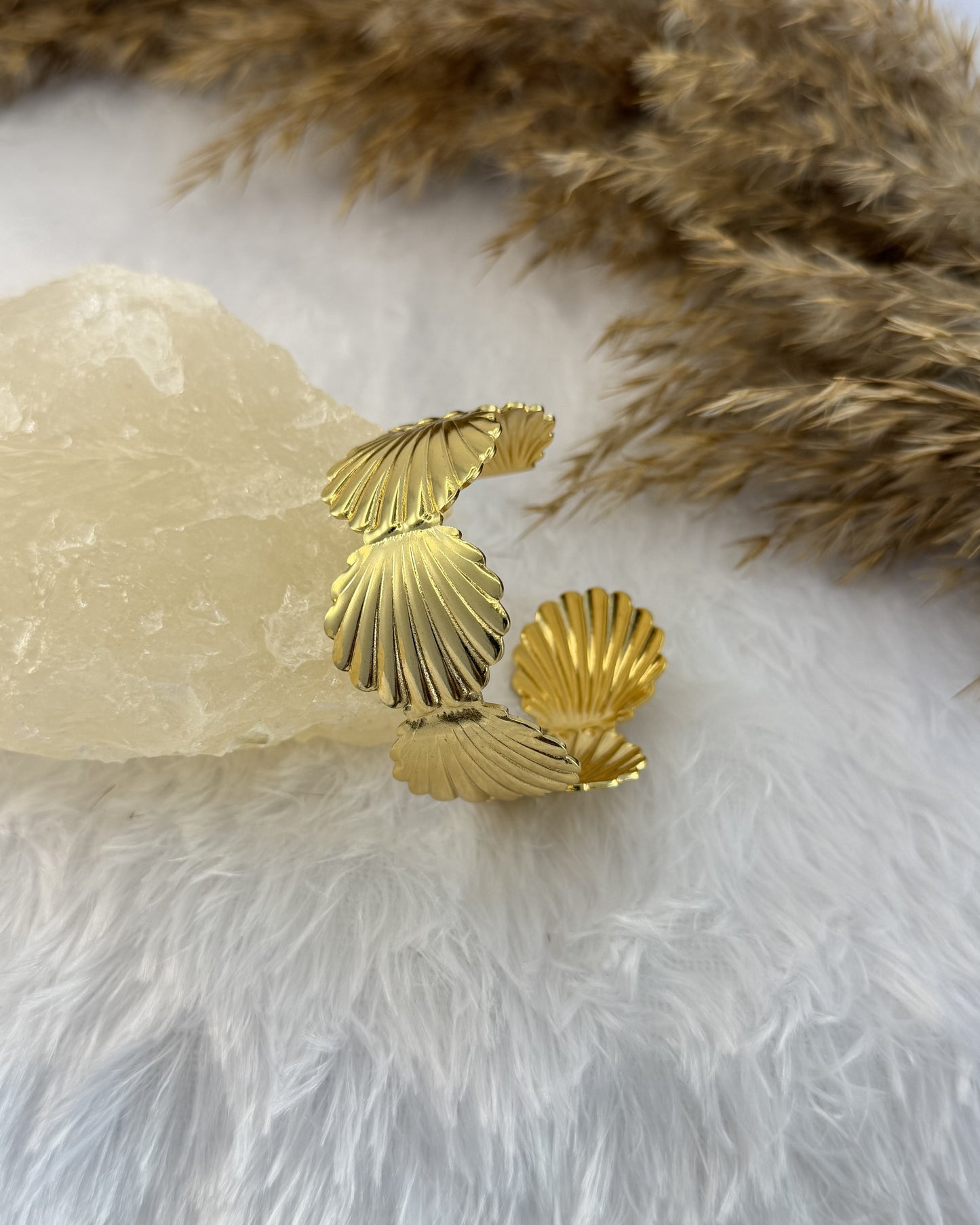 Oceana Shell Cuff