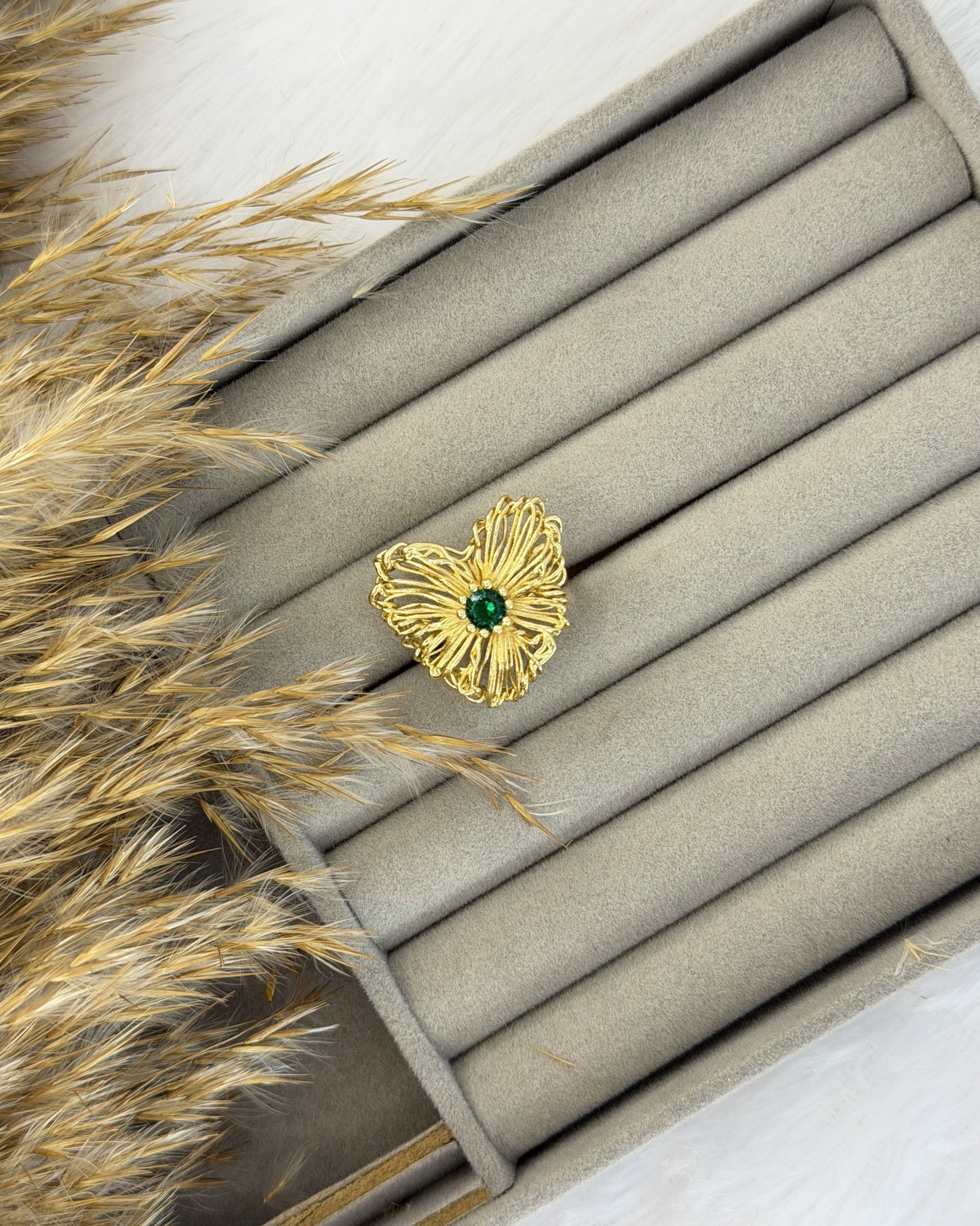 Emerald Bloom Ring (Size Adjustable)