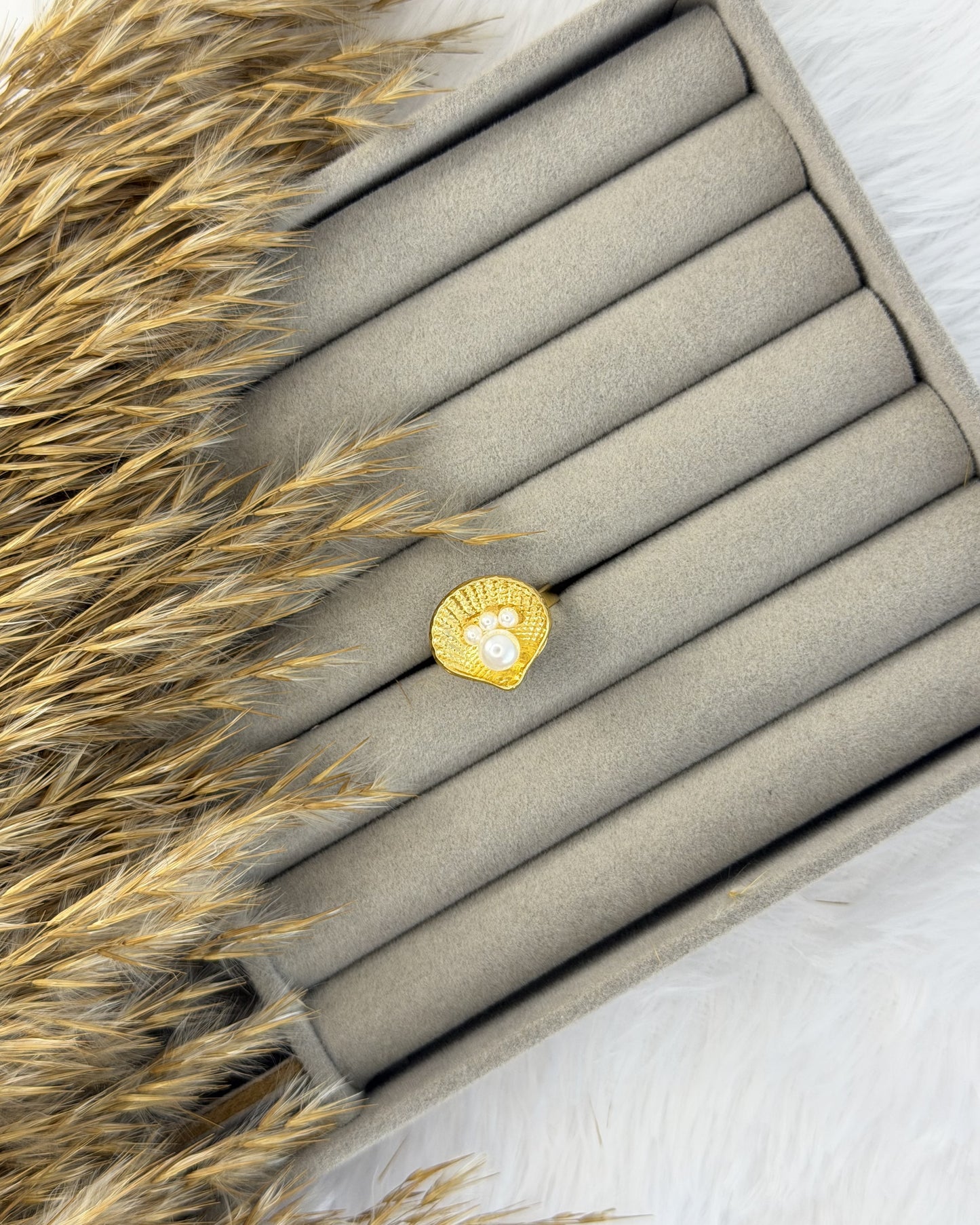 Pearl Shell Ring (Size Adjustable)