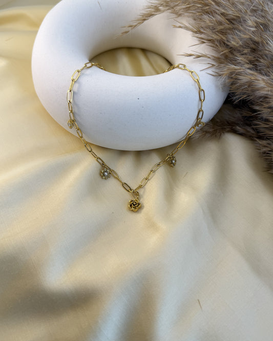 Rosette Link Necklace