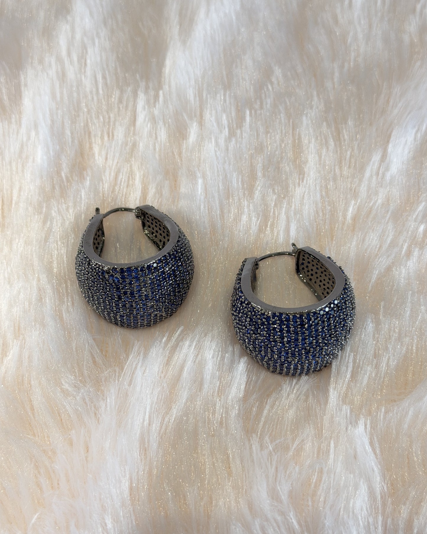 Royale Pavé Hoops