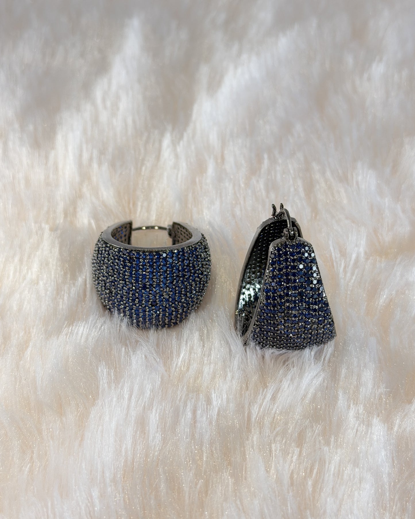 Royale Pavé Hoops