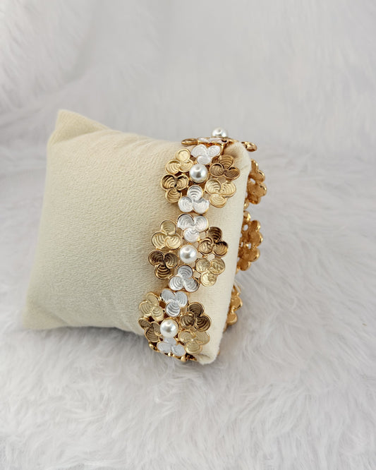 Spring Petals bracelet (Stretch Fit Band)