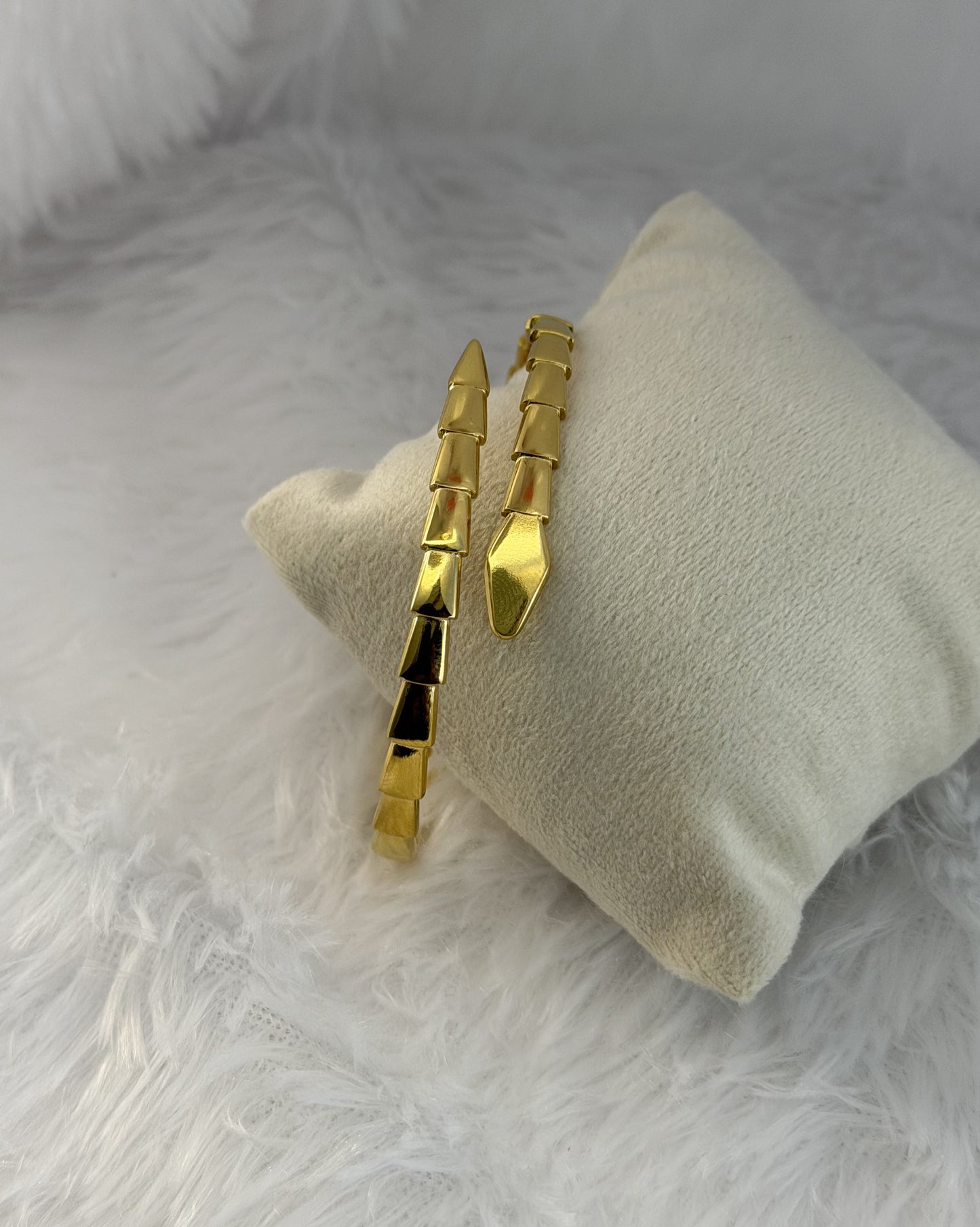 Serpent Flow Bracelet