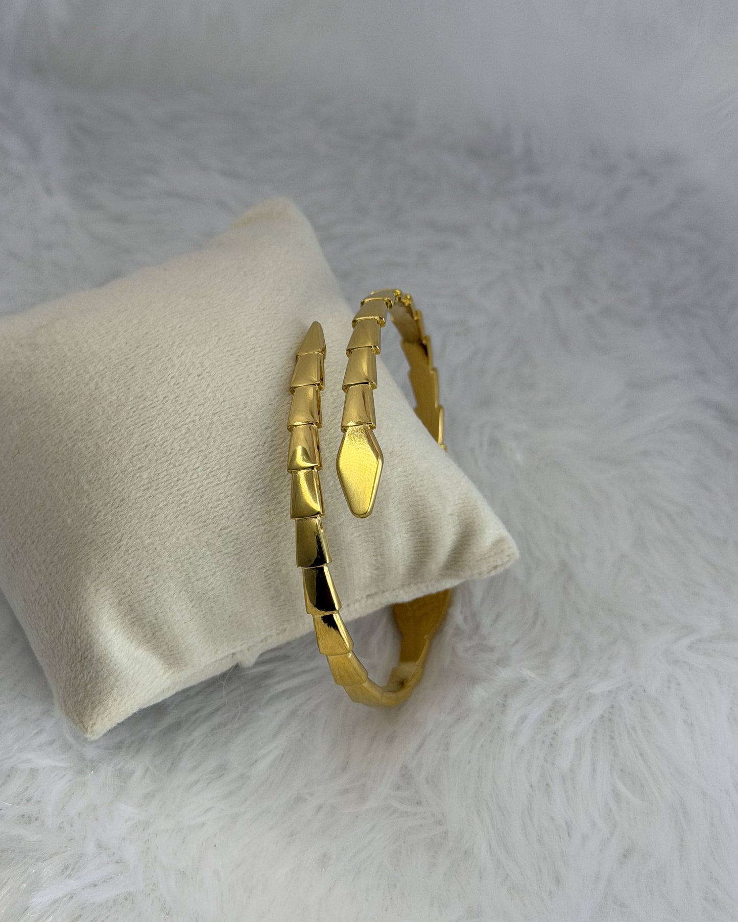Serpent Flow Bracelet