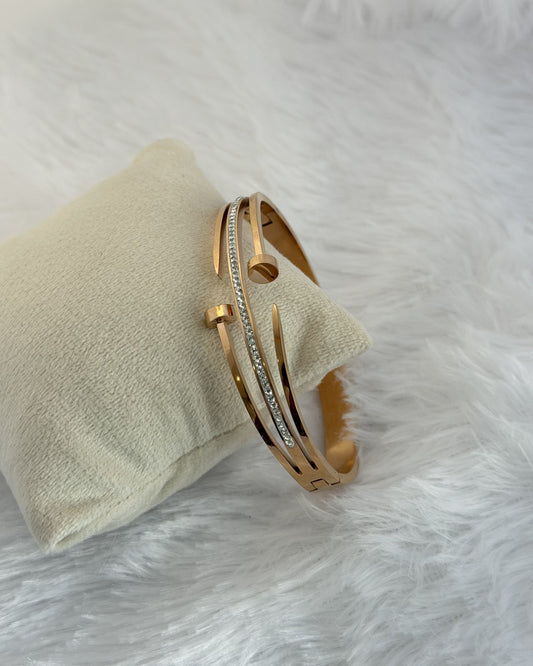 Rosé Nail Bracelet