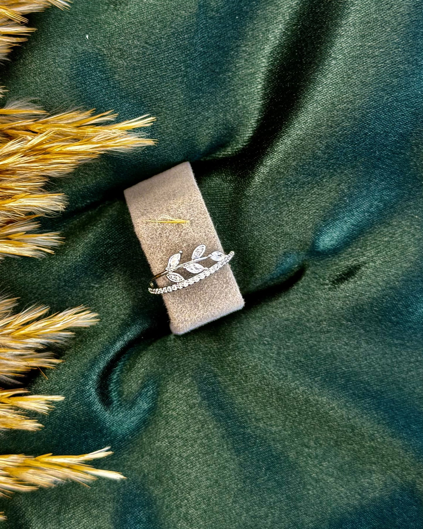 Silver Leaf Ring (Size Adjustable)