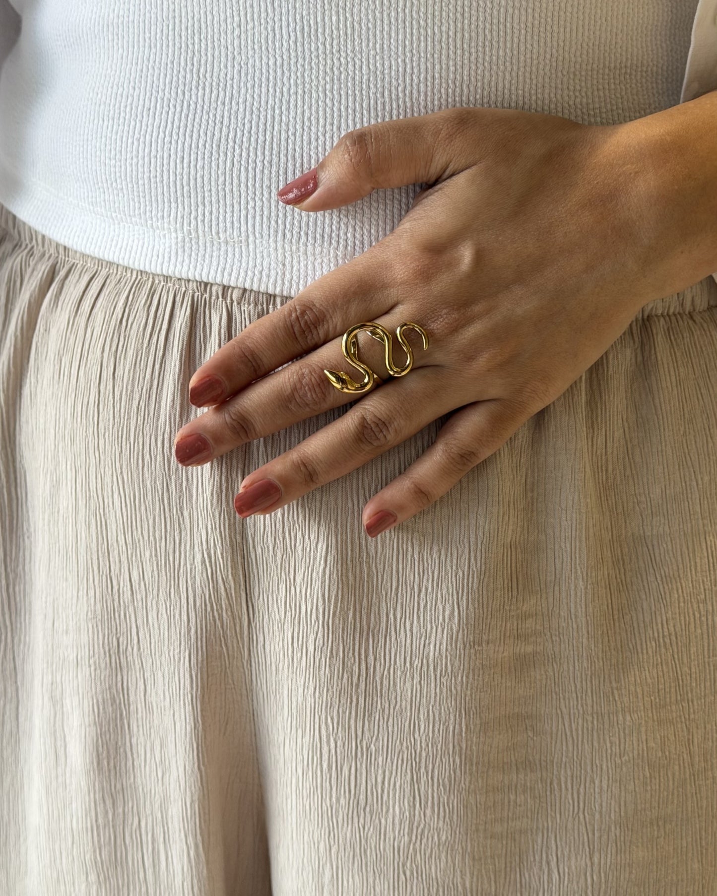 Serpentine Ring (Size Adjustable)
