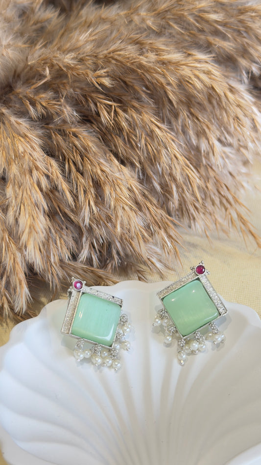 Soleil Studs