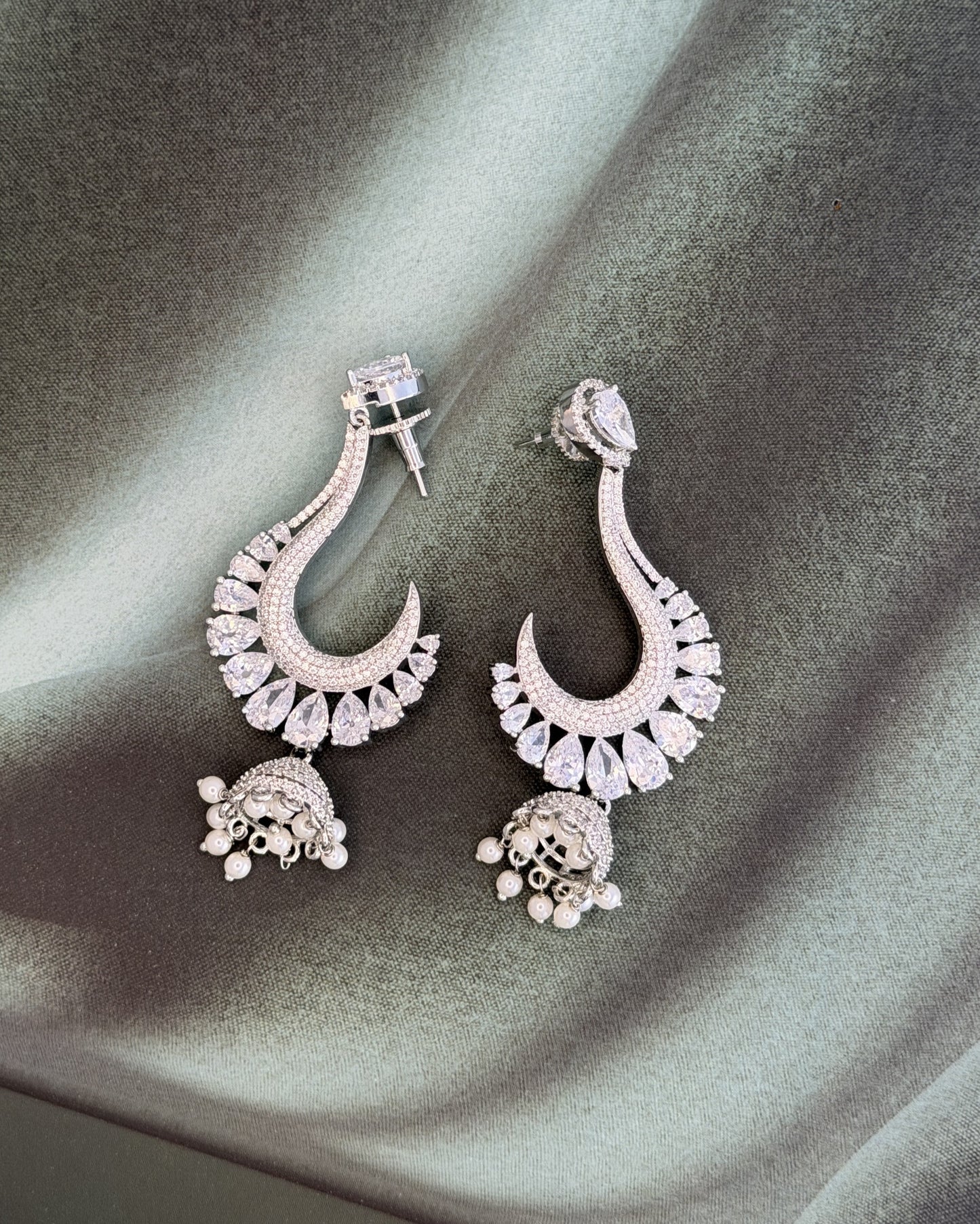 Aurora Curve Diamond Earrings
