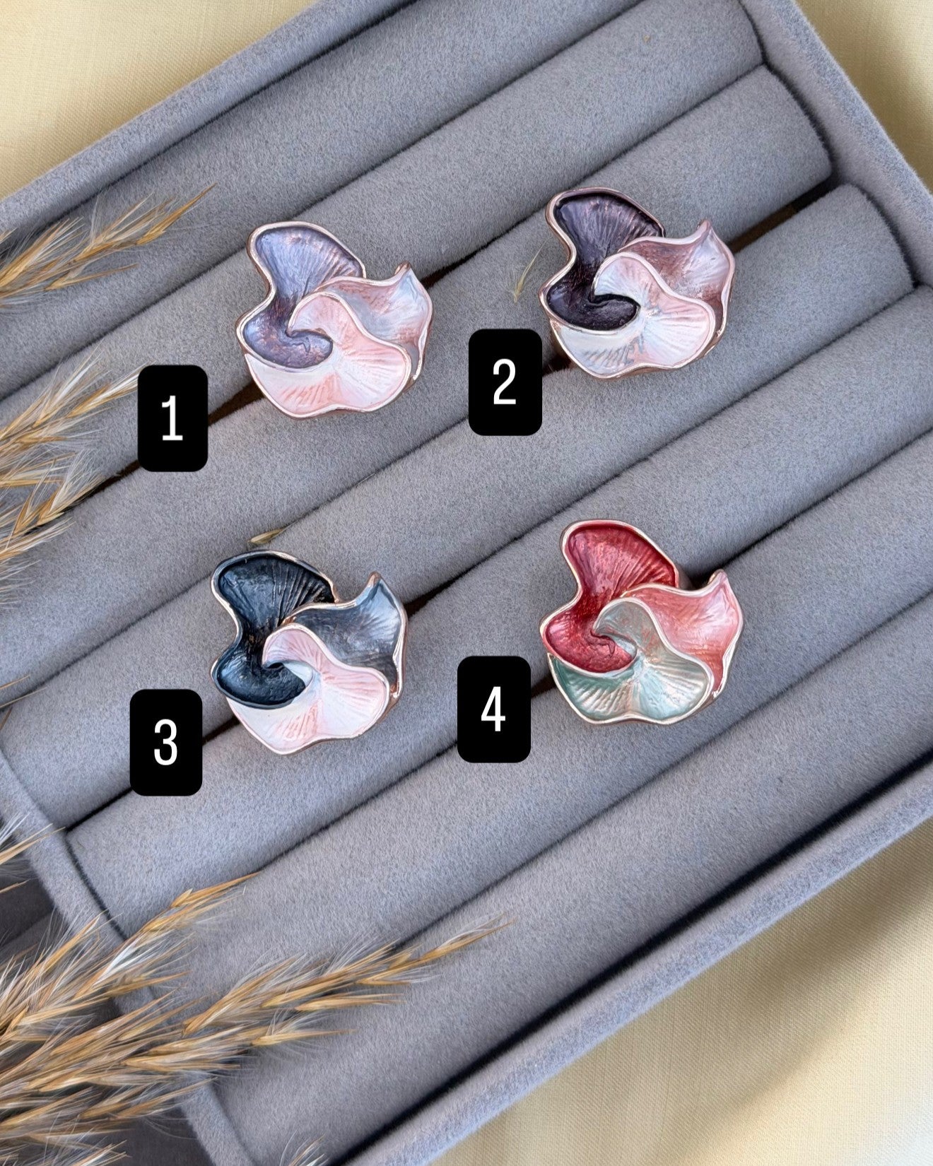 Petal Whisper Ring (Size Adjustable)