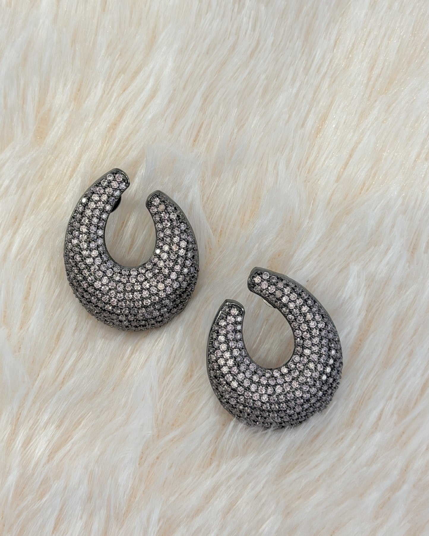 Luna Luxe Pavé Hoops